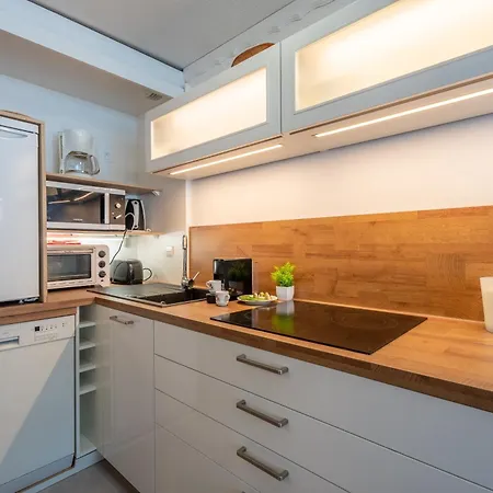 아파트 Spacious Slope Front Ski-in And Out *